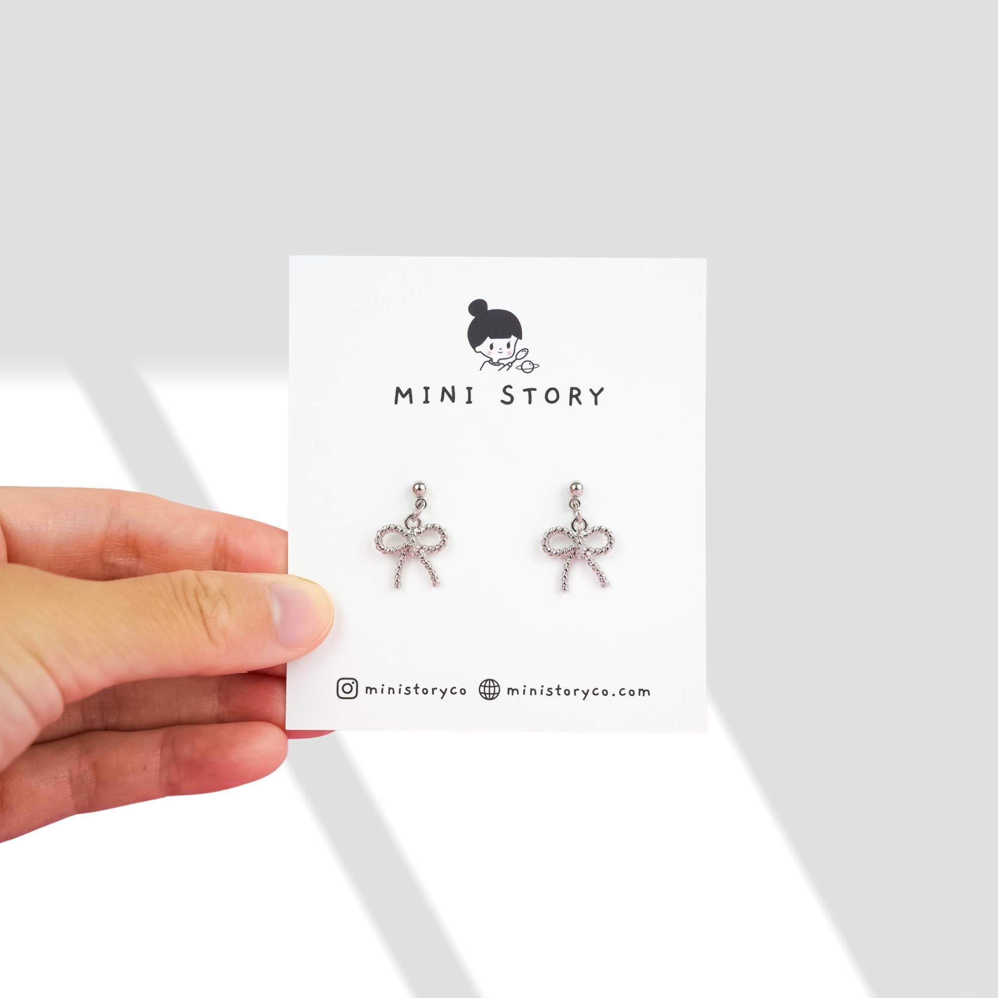 Gold Bow Dangle Earrings - Mini Story Co