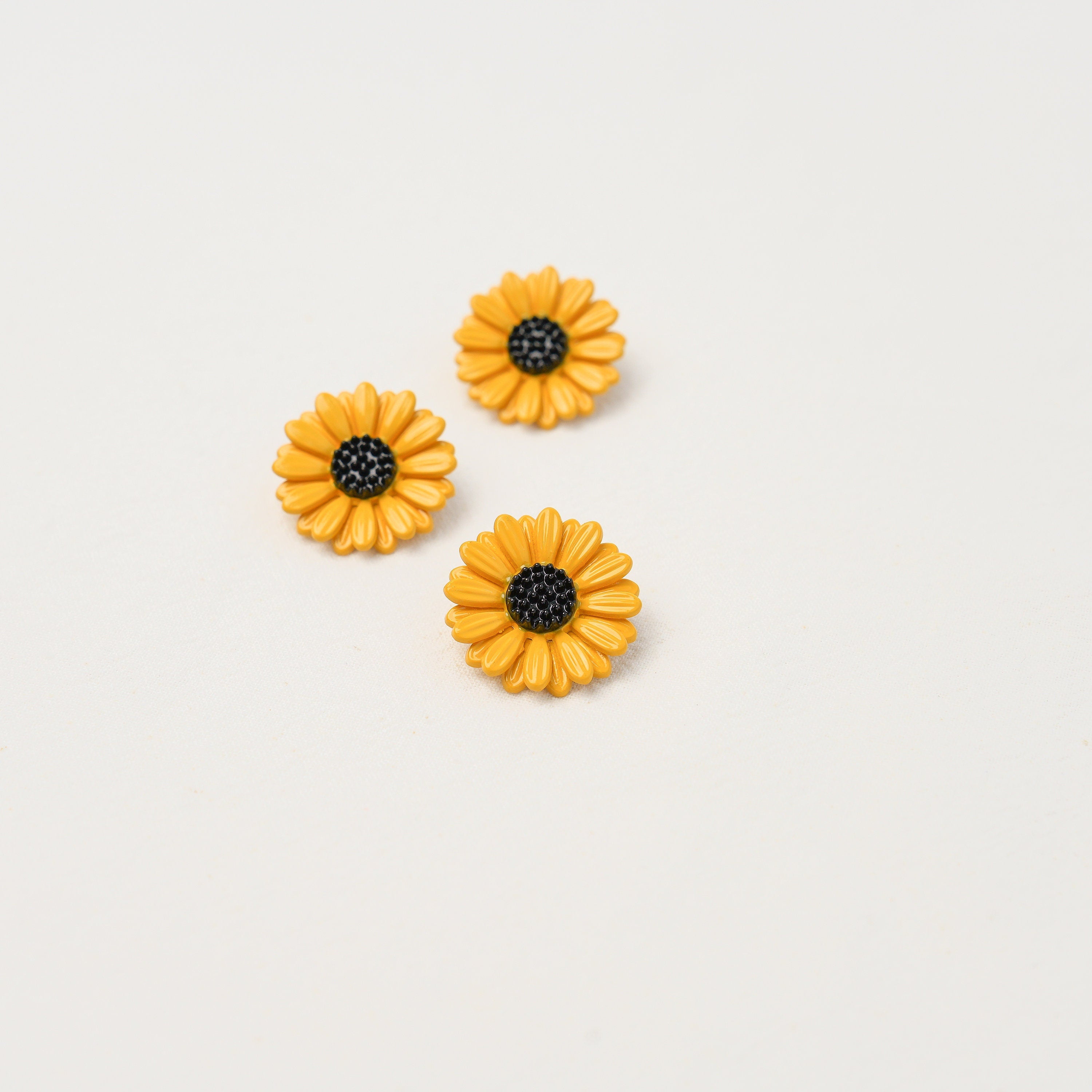 Sunflower Brooch