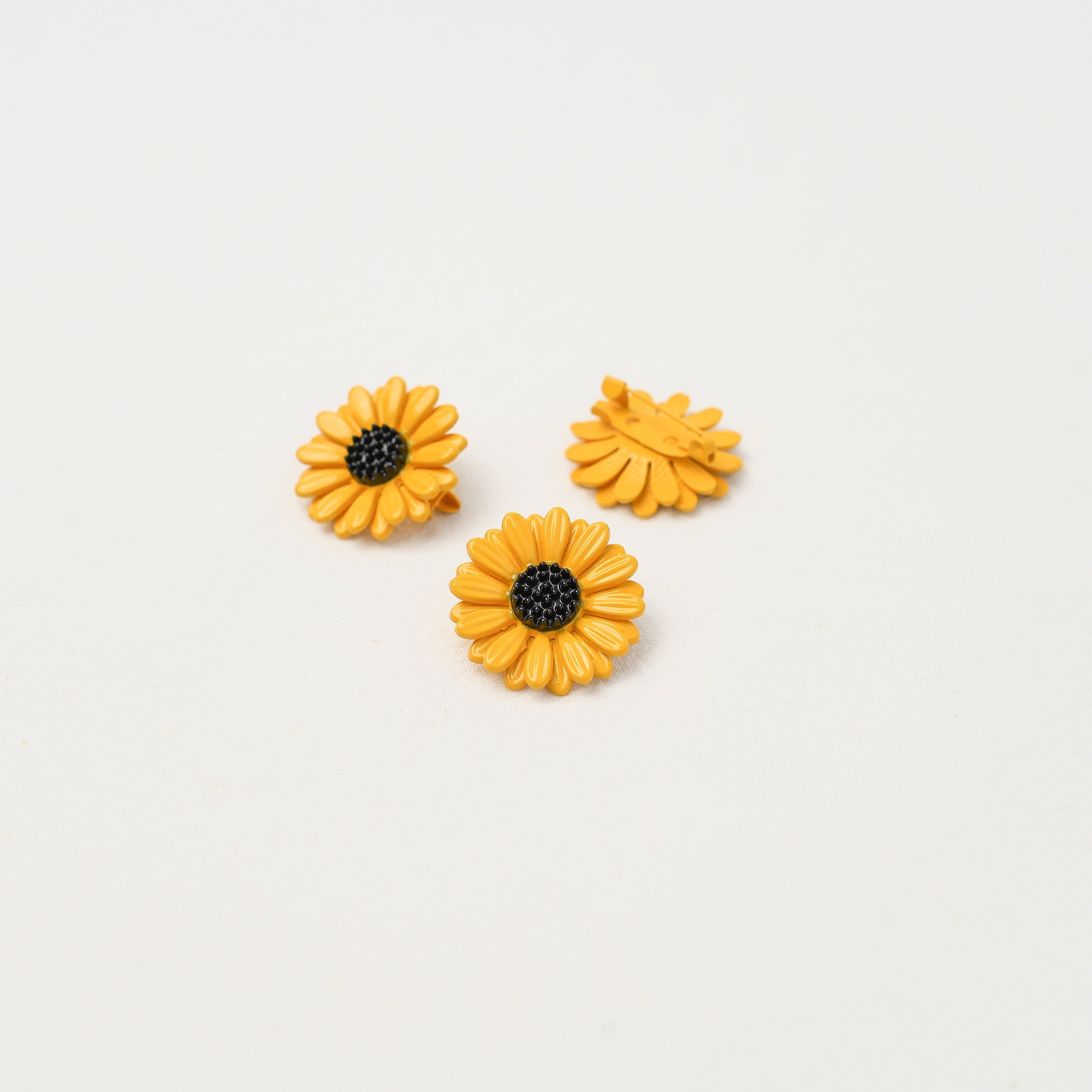 Sunflower Brooch