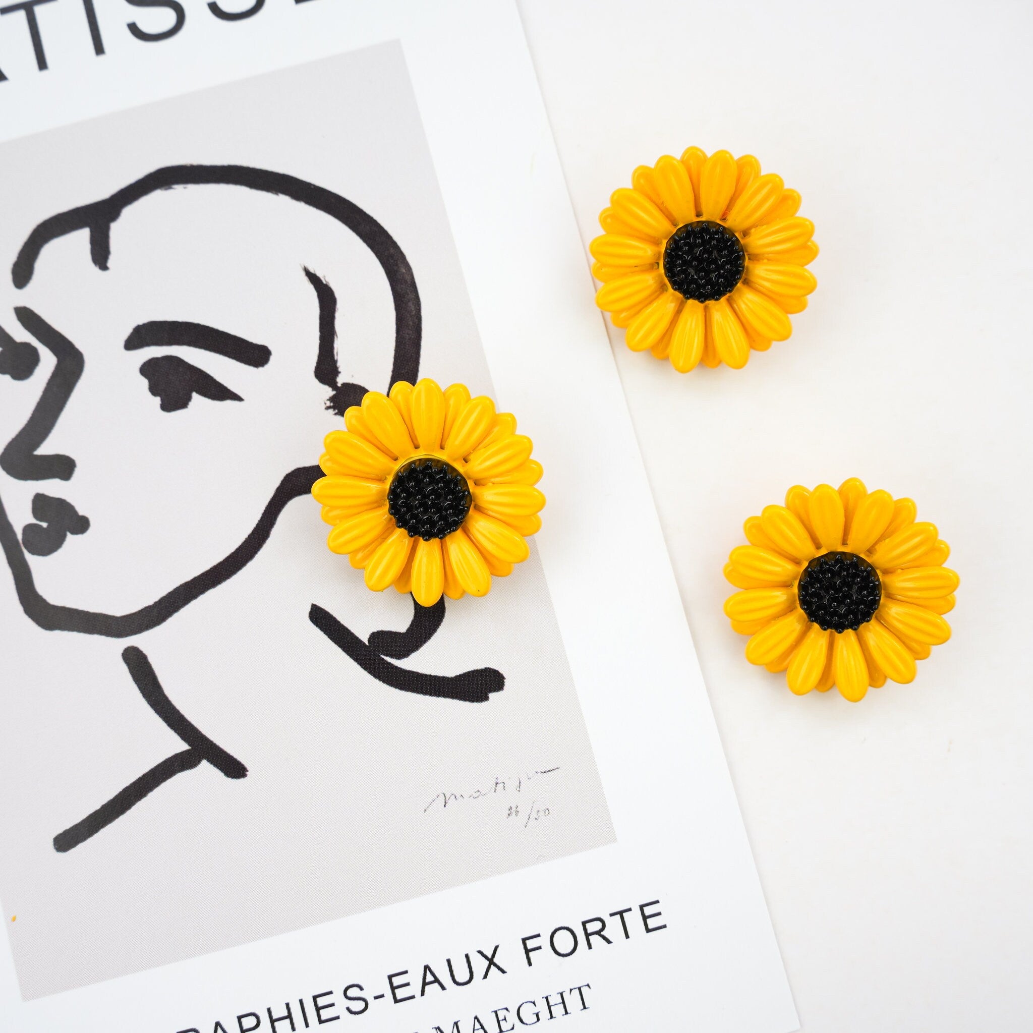 Sunflower Brooch