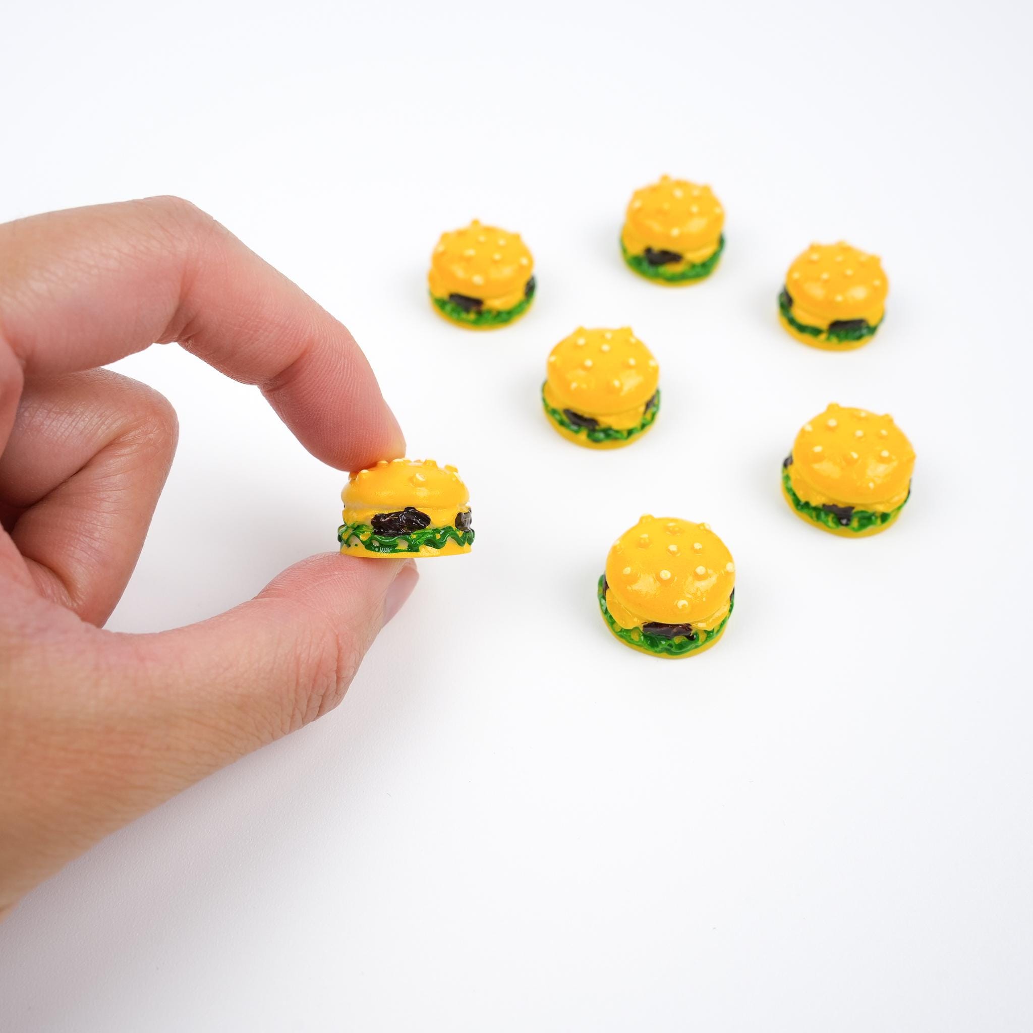 Cheeseburger Magnet Set