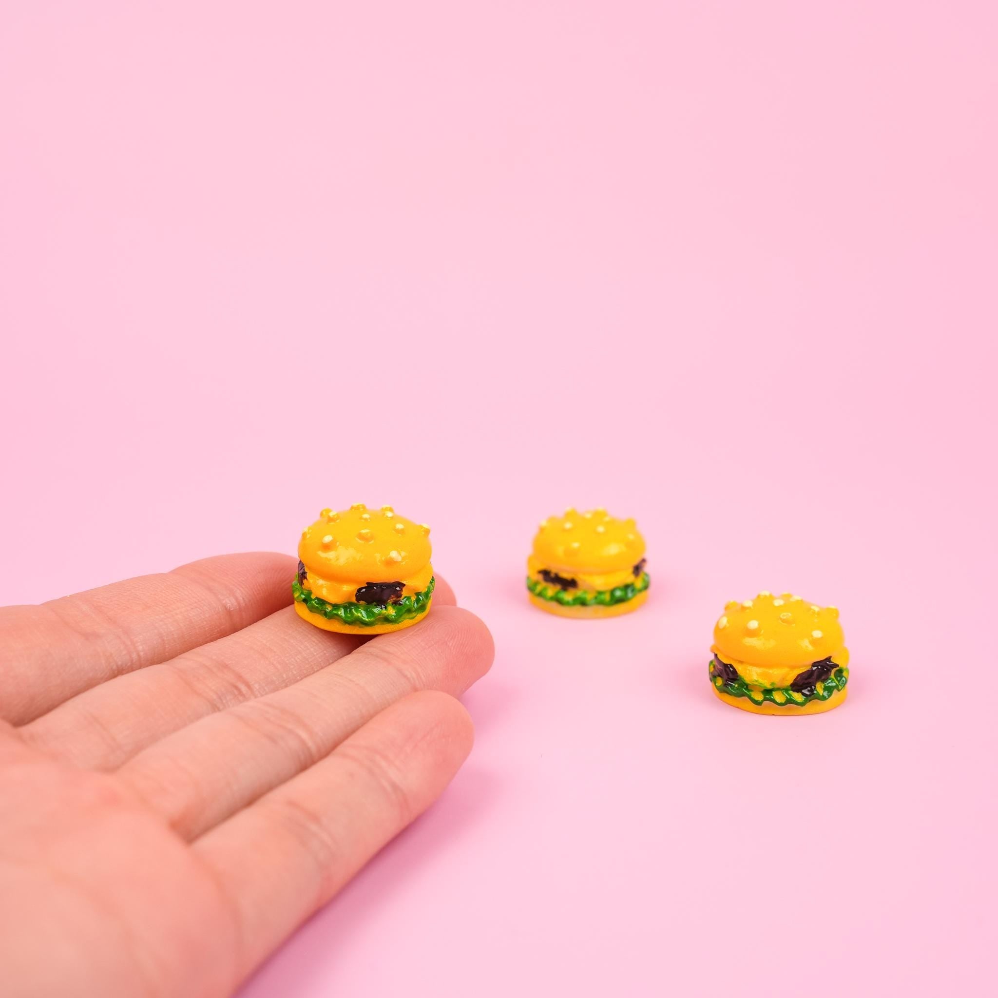 Cheeseburger Magnet Set