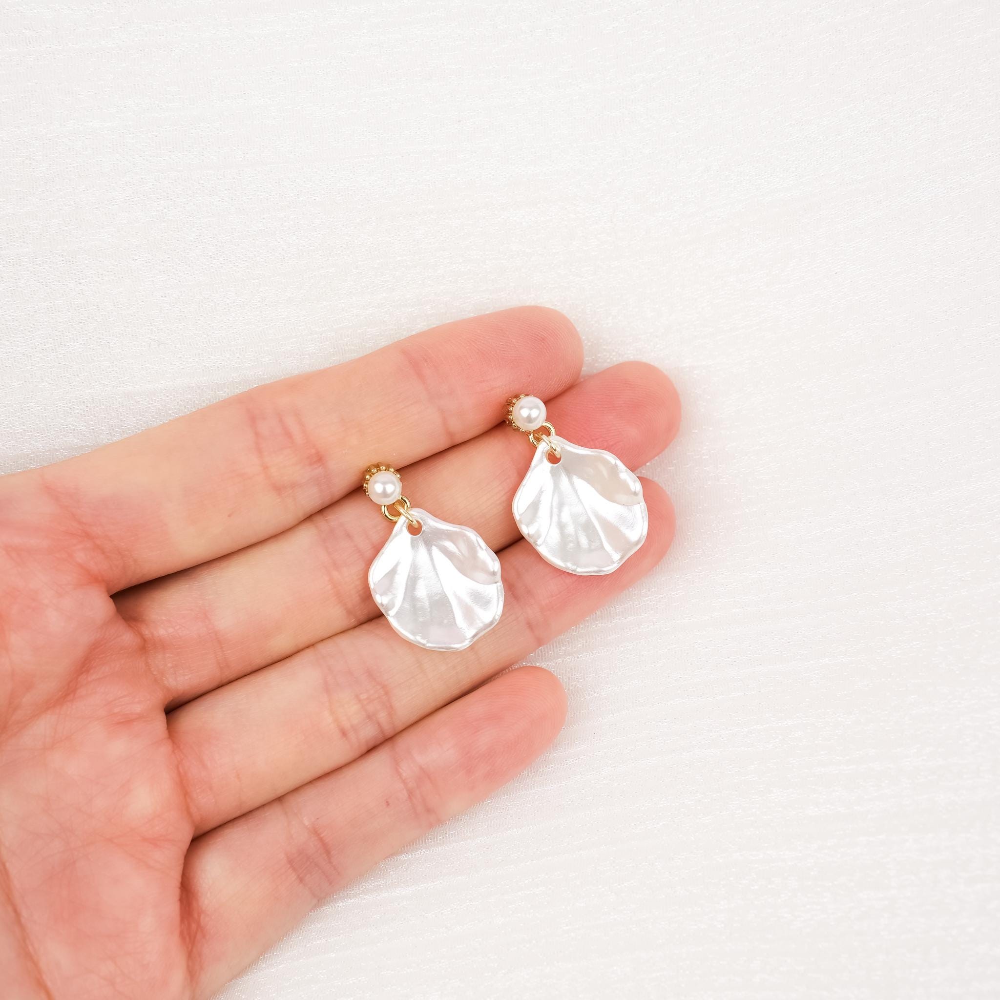 White Shell Pearl Dangle Earrings | Seashell Earrings | Handmade Boho Dangly | Gold Minimalist Earrings | Ocean Beach Wedding Jewelry