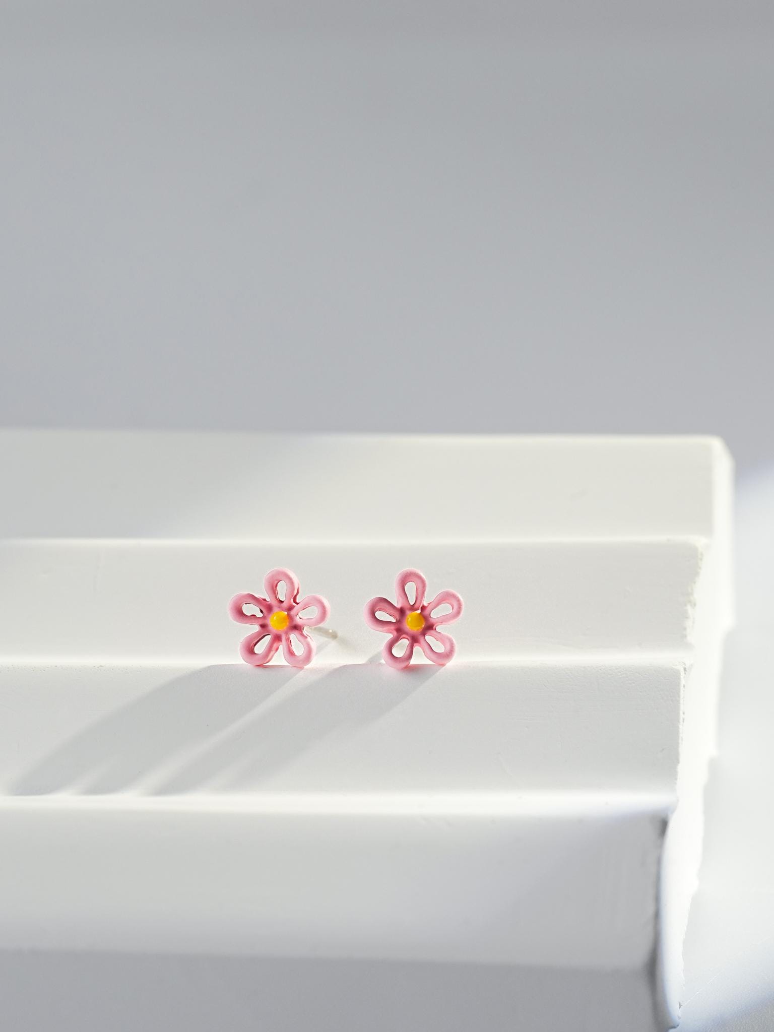 Tiny Open Flower Stud Earrings - Mini Story Co