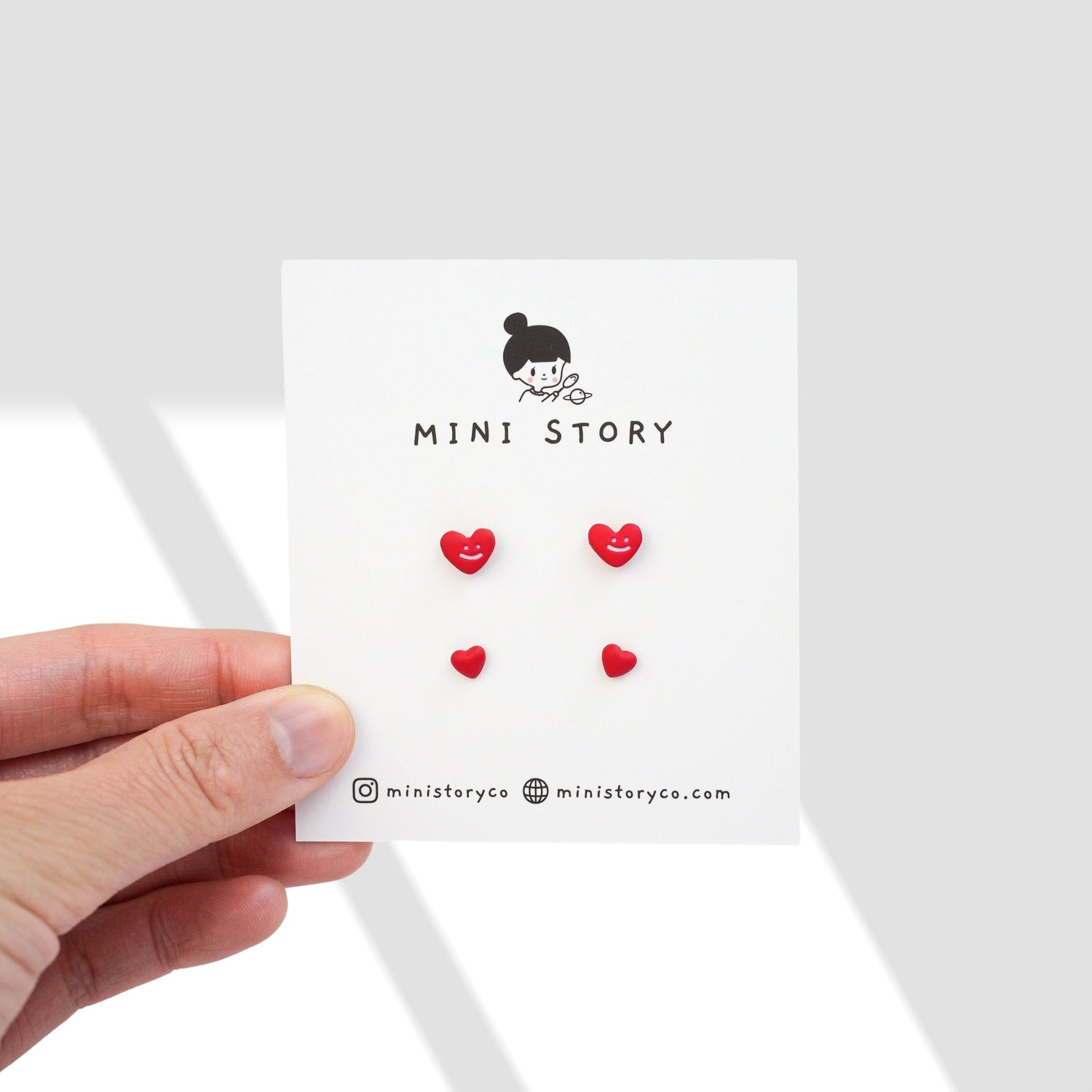 Tiny Red Heart Studs Earrings - Mini Story Co