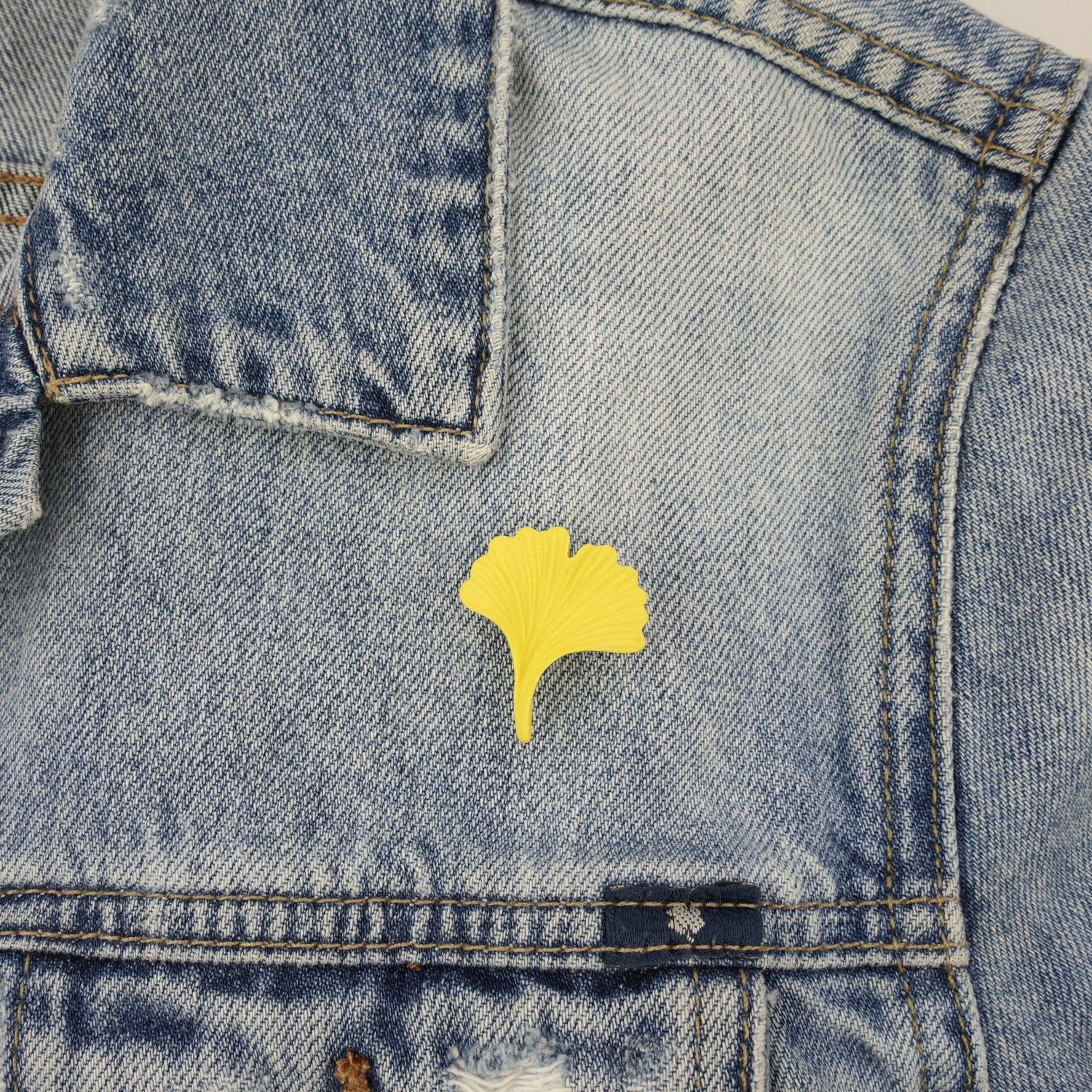 Ginkgo Leaf Pin - Mini Story Co