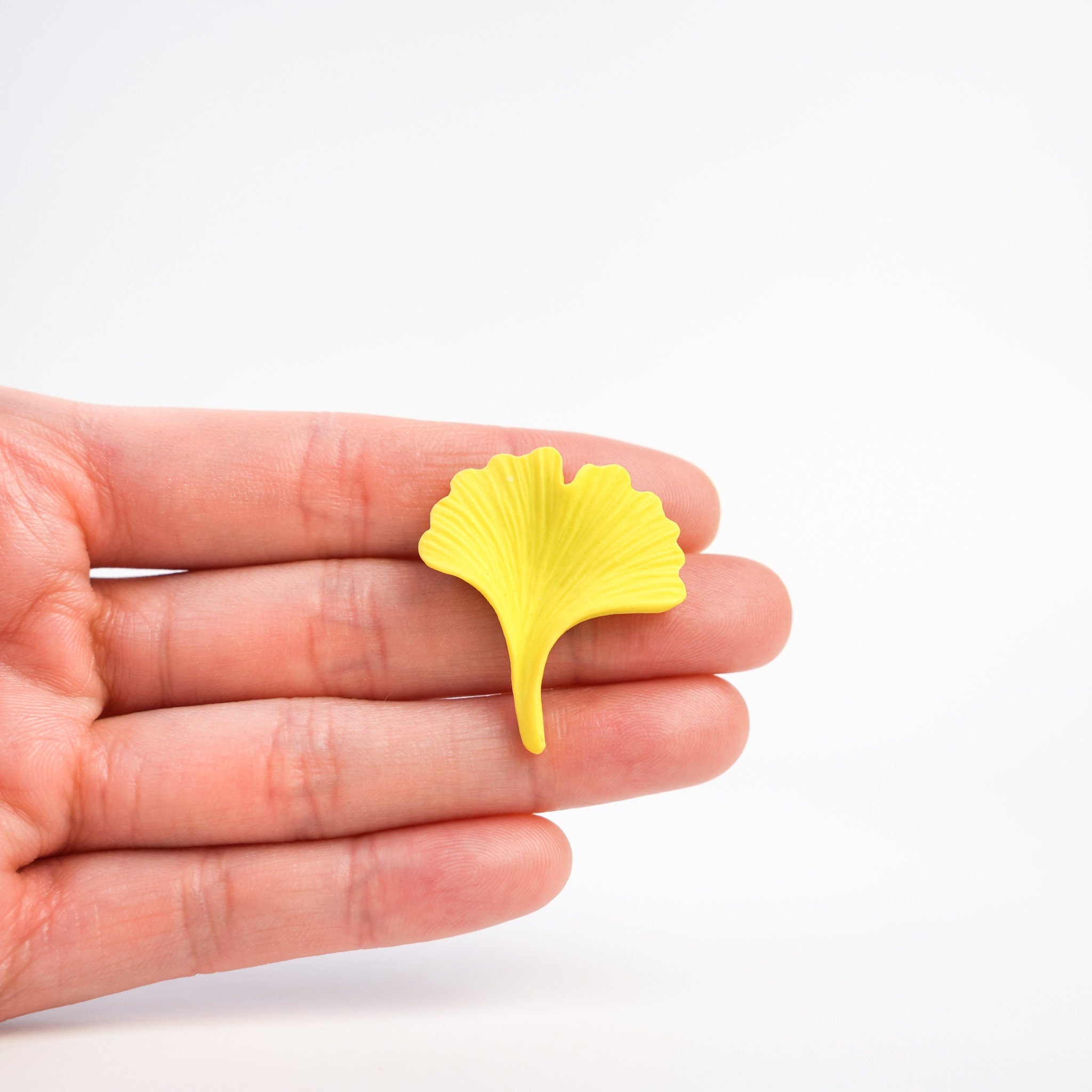 Ginkgo Leaf Pin - Mini Story Co