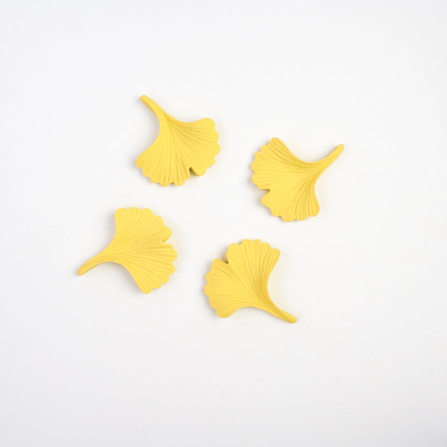 Ginkgo Leaf Pin - Mini Story Co