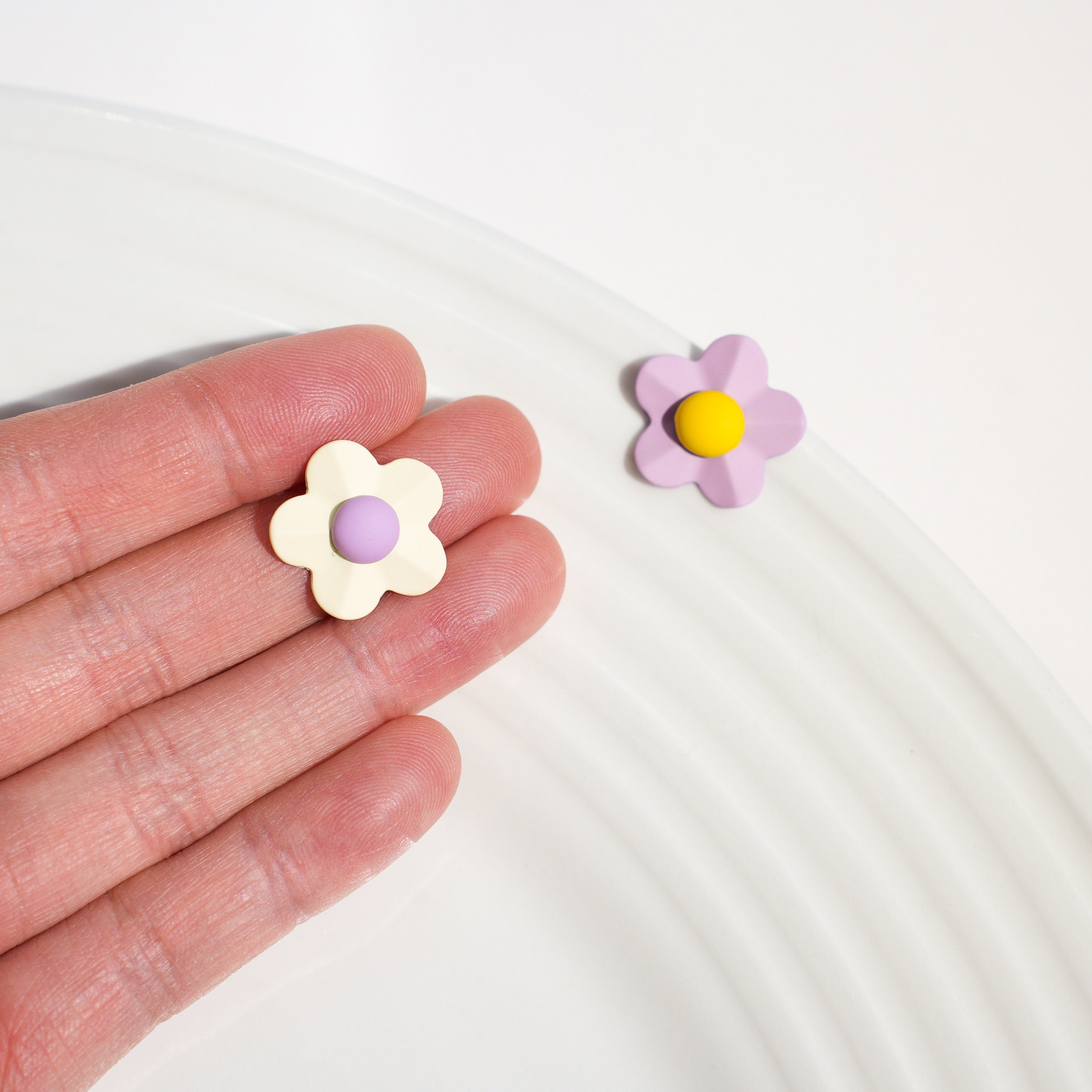 Retro Flower Mismatched Earrings