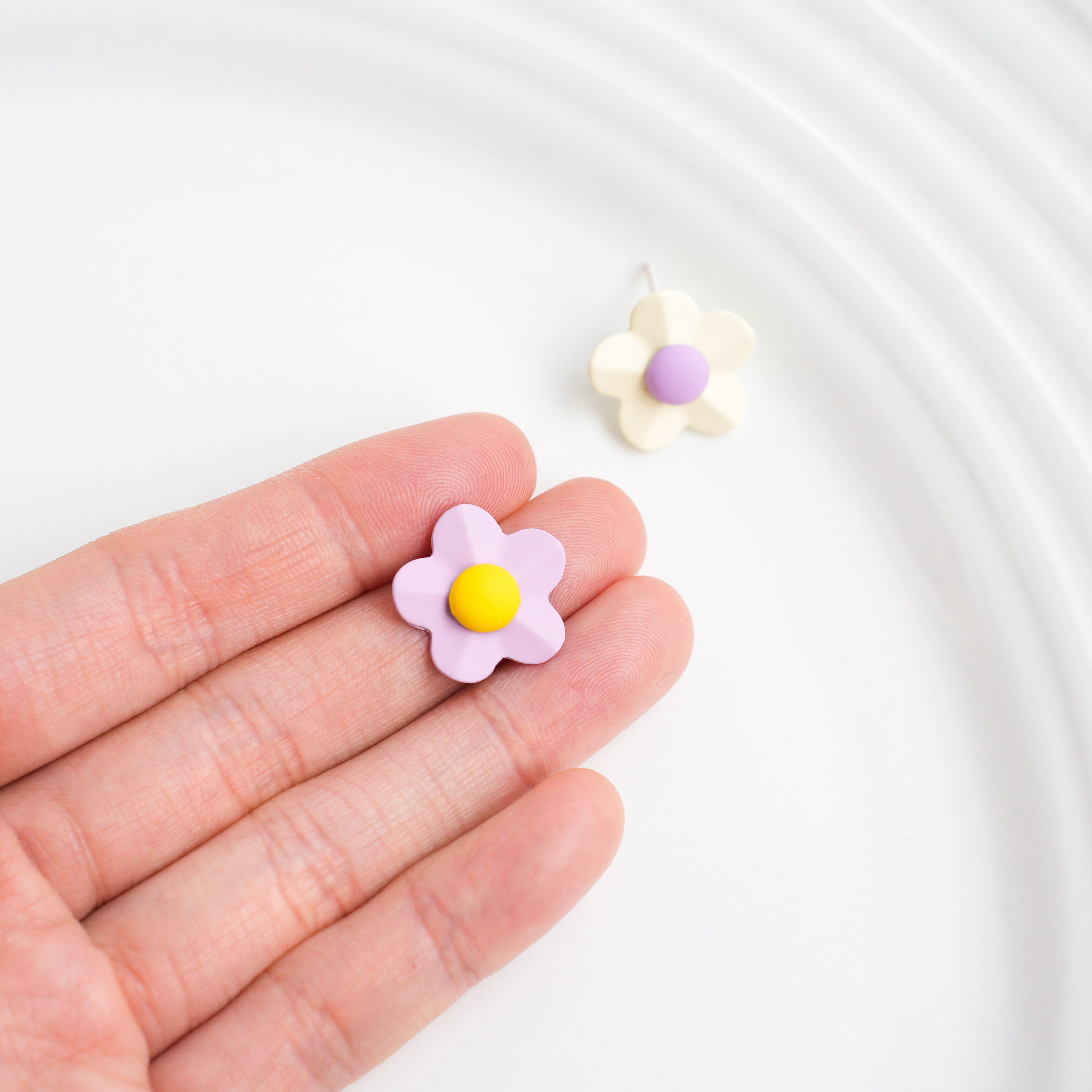 Retro Flower Mismatched Earrings