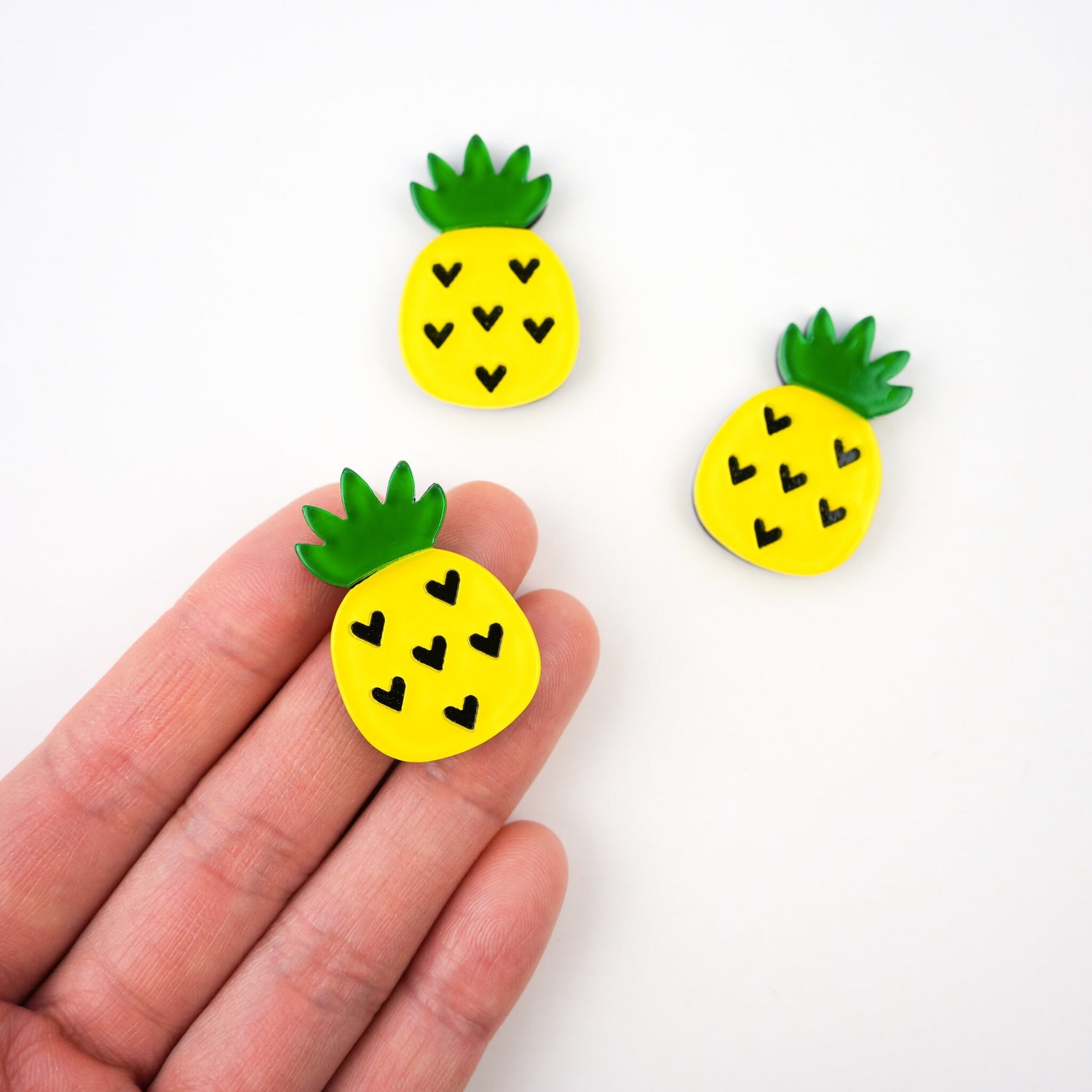 Pineapple Pin