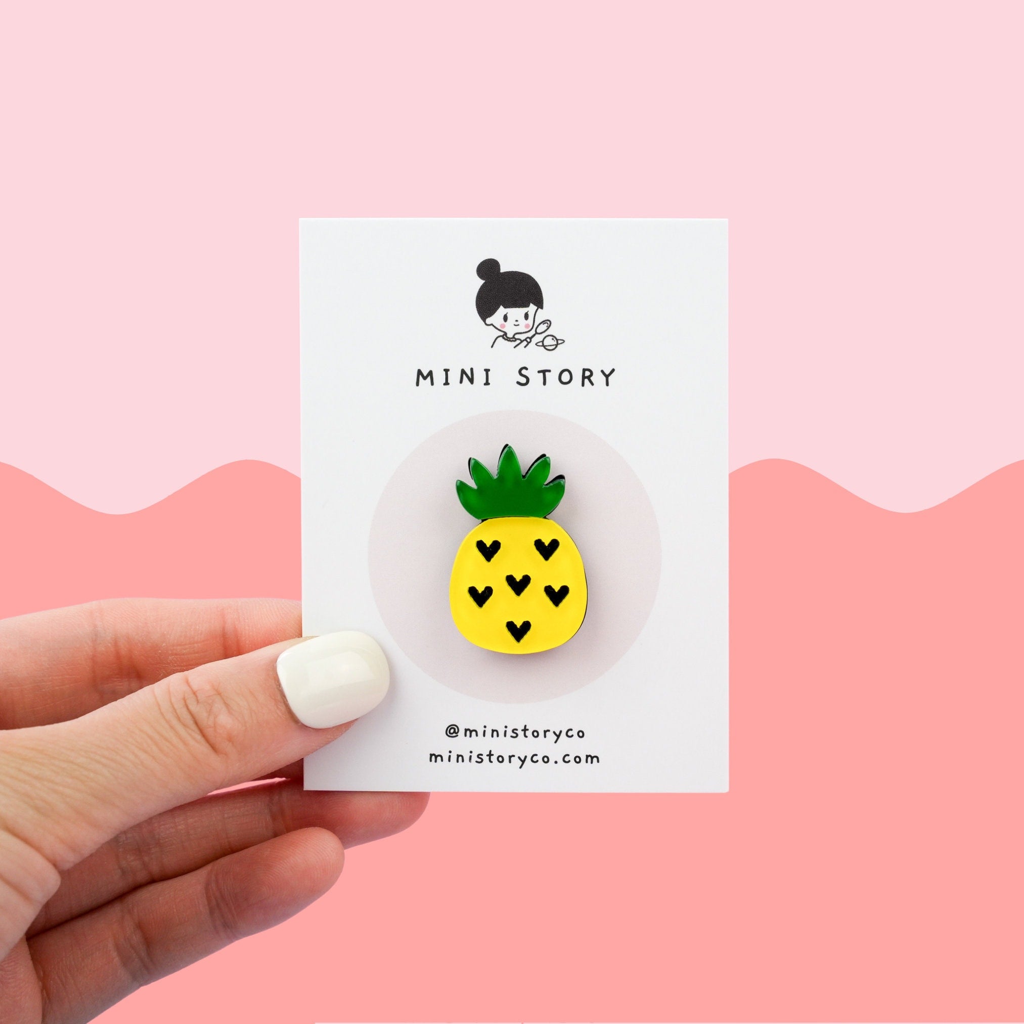 Pineapple Pin