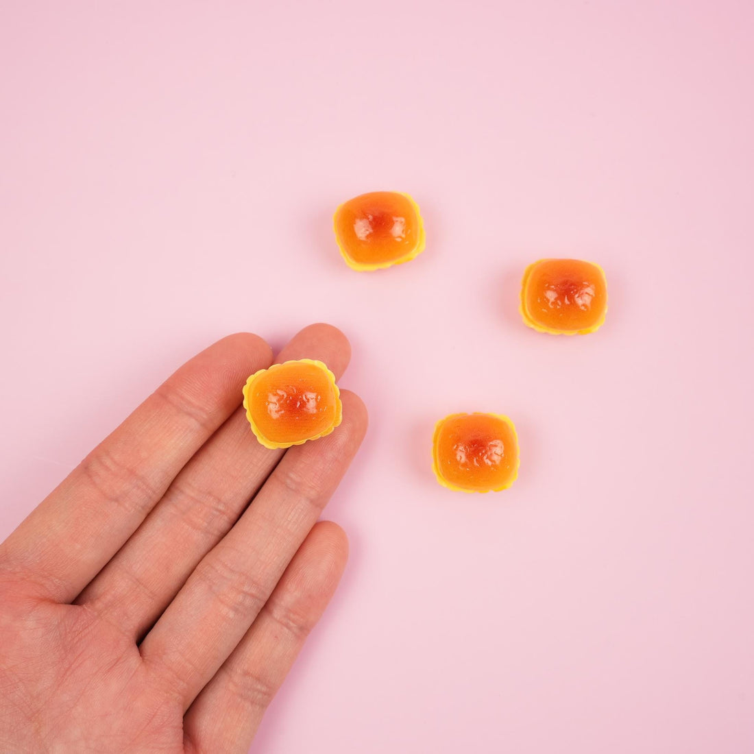 Soft Dinner Rolls Magnet Set