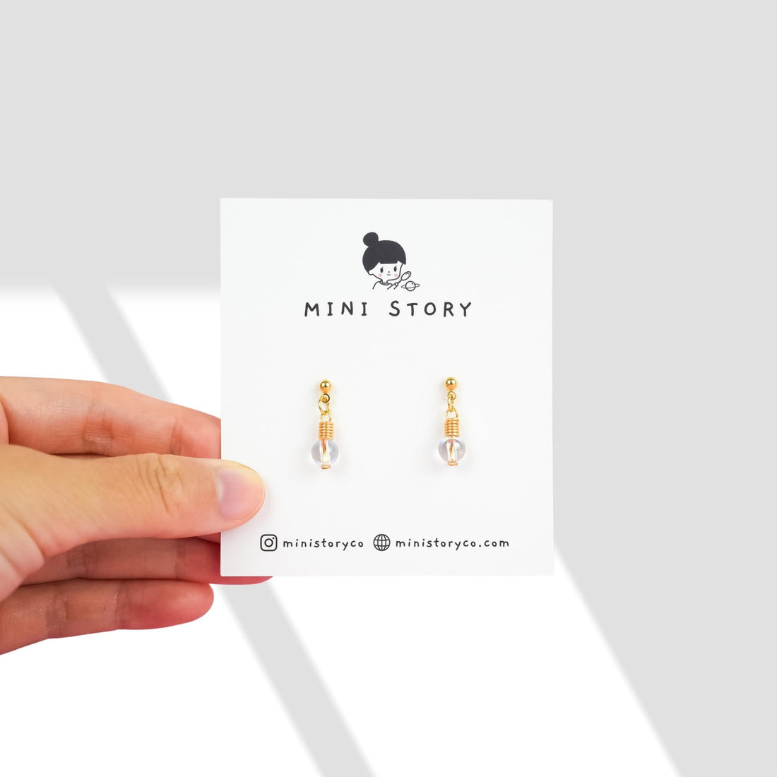 Gold Lightbulb Dangle Earrings | Miniature Light Bulb Earrings | Realistic Bulb Dangly | Fun Science Drop Earring | 18k Gold Quirky Jewelry
