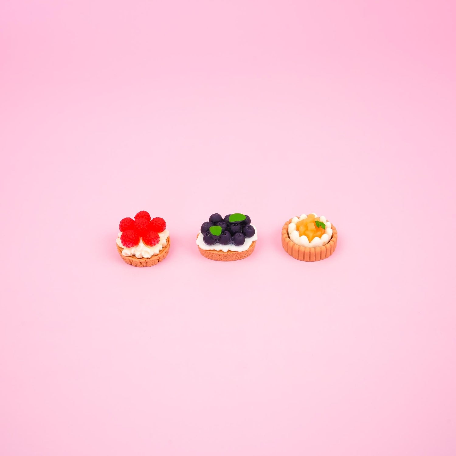 Fruit Tart Fridge Magnet Set | Berry Custard Tart Home Decor Gift | Miniature French Dessert Kitchen Decor | Mango Blueberry Raspberry Tart