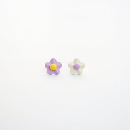 Retro Flower Mismatched Earrings - Mini Story Co