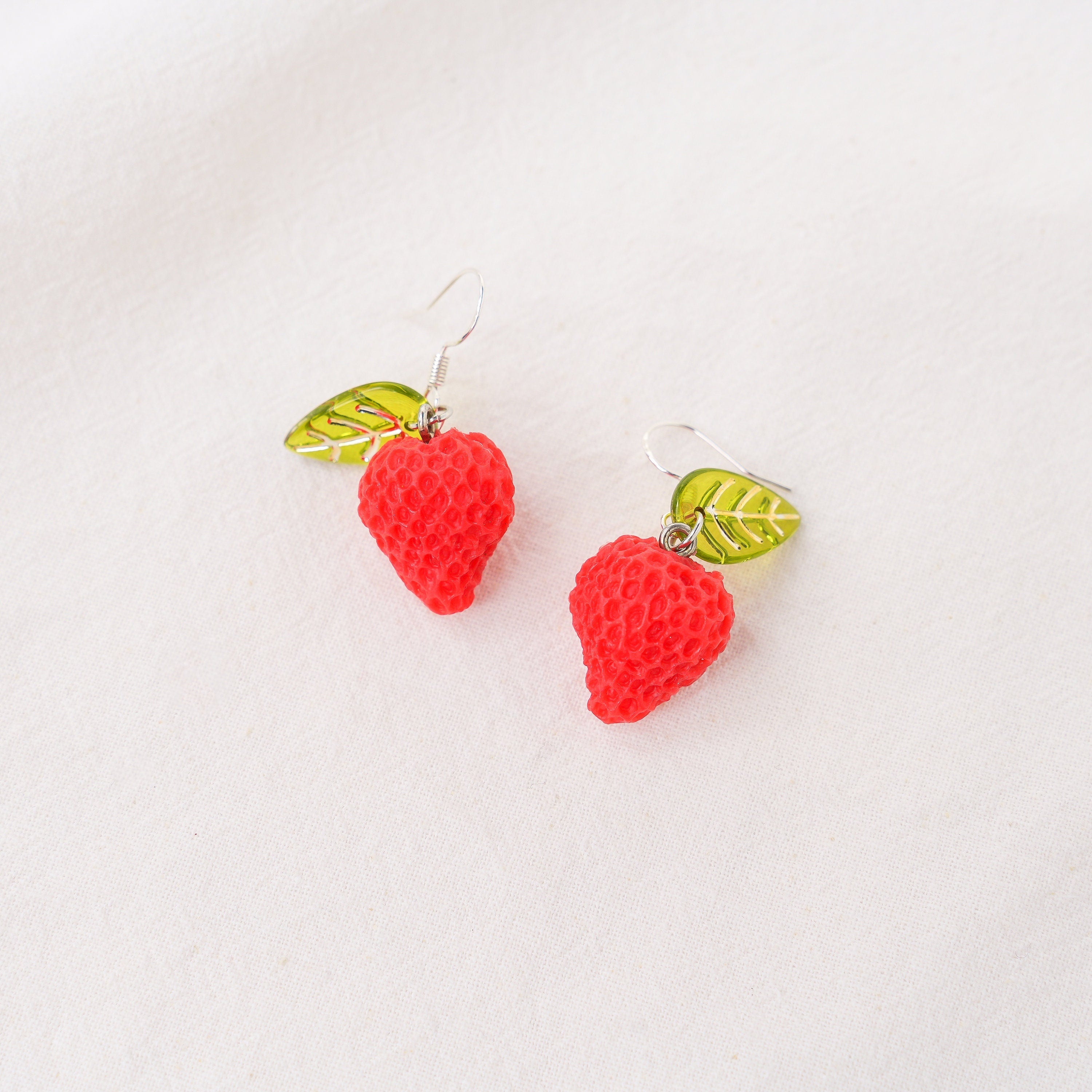 Strawberry Dangle Earrings - Mini Story Co