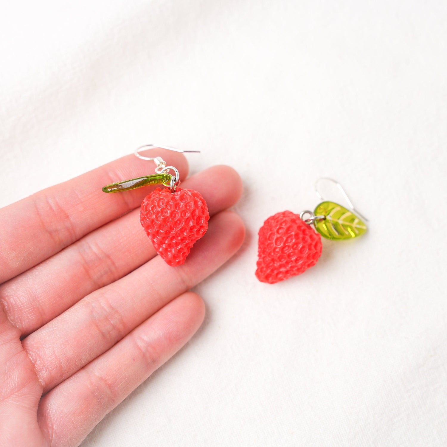 Strawberry Dangle Earrings - Mini Story Co